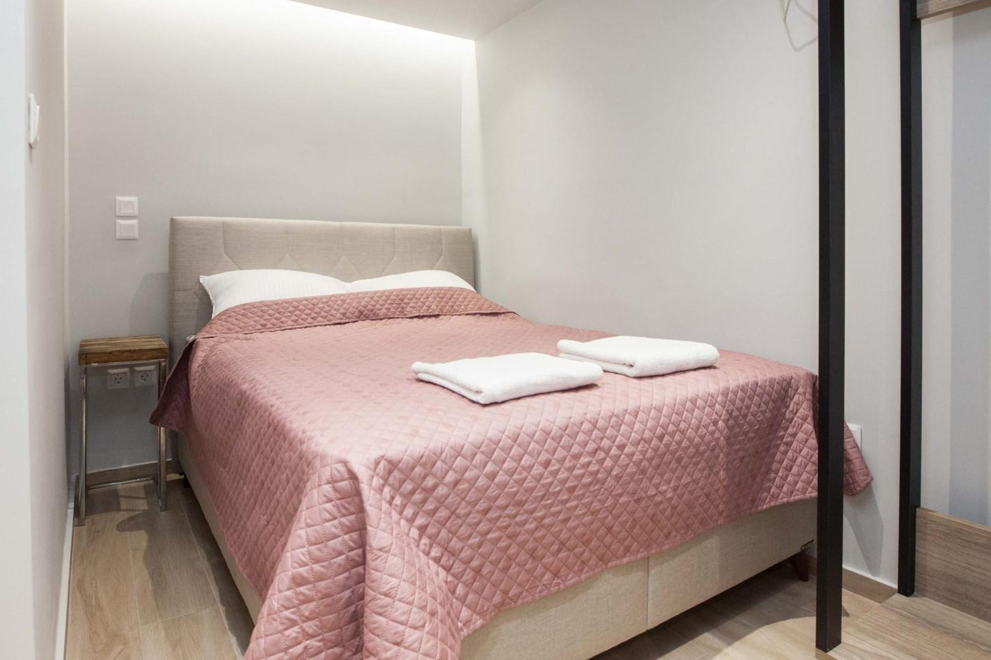 Petralona Gem Hotel-Style Studio With Balcony Athens Luaran gambar